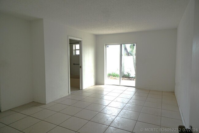18011 SW 139th Ct