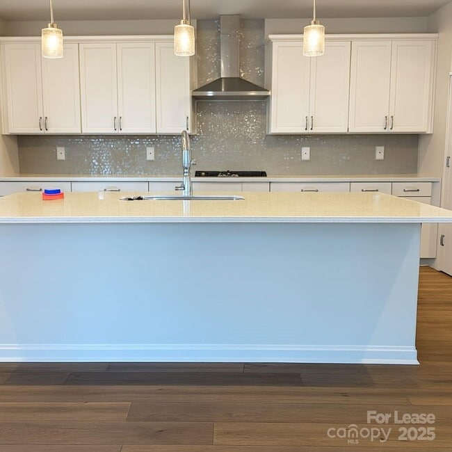 Photo - 8903 Nettleton Ave