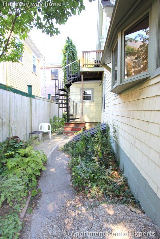 Photo - 12 A Saginaw Ave