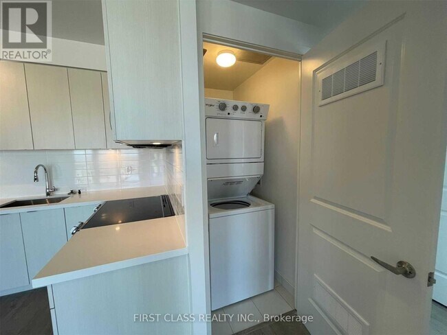 Photo - 4655 Metcalfe Ave Unit 1709B