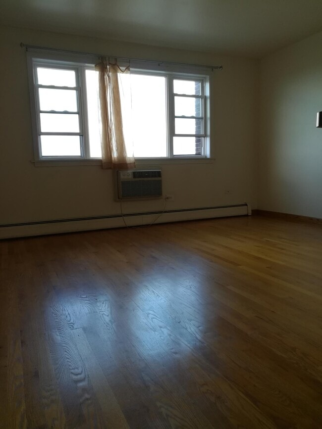 Photo - 4600 N Cumberland Ave Unidad 505