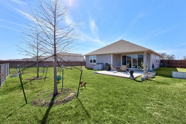 Photo - 191 Silverton Ln