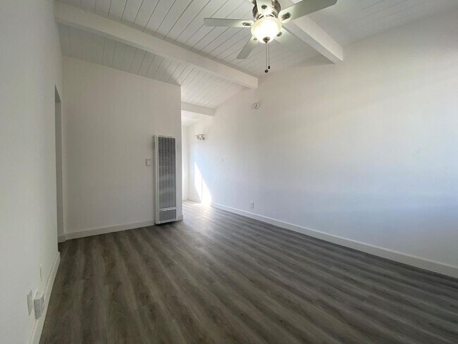 Photo - 11877 Grevillea Avenue,