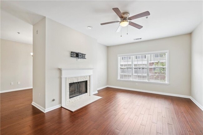 Building Photo - 7110 Woodland Ln