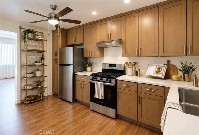 Photo - 15226 Normandie Ave Unidad B