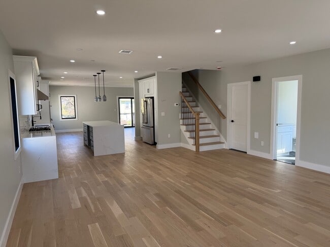 Photo - 23 Hudson Ave