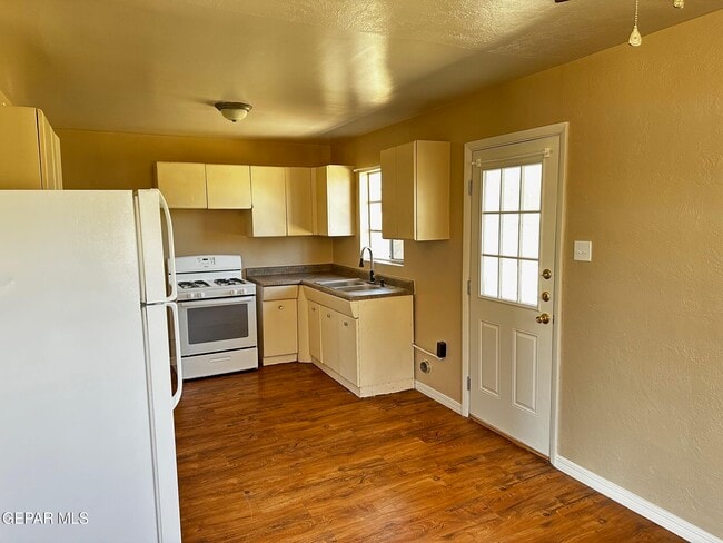 Photo - 5013 Sierra Madre Dr