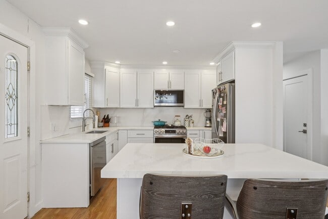 Photo - 10 Millo Pl Unit 10