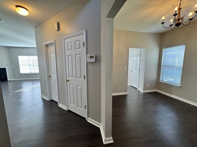 803 Peachtree Meadows Cir