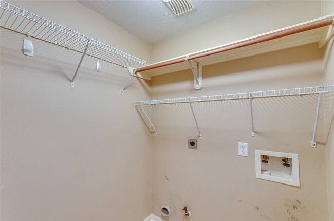 Photo - 18 Orchard Dale Cir