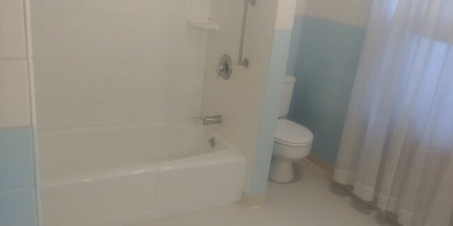 Photo - 727 Michigan Ave