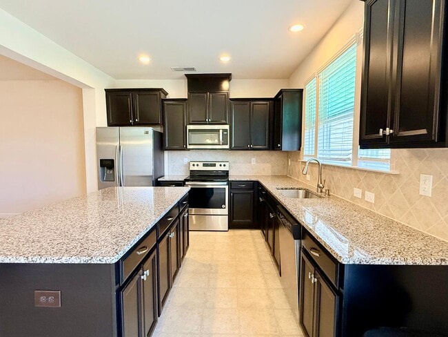 Photo - 5633 Garrow Glen Rd