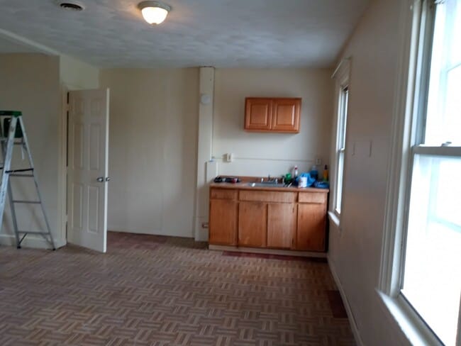 Building Photo - 14 Eckhert St Unit 2