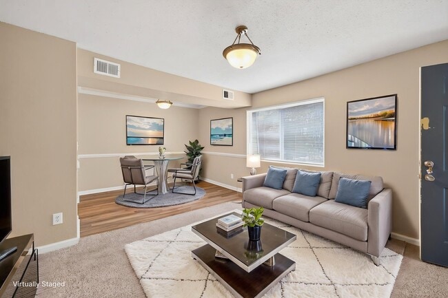 Open living and dining areas - Kensington Village