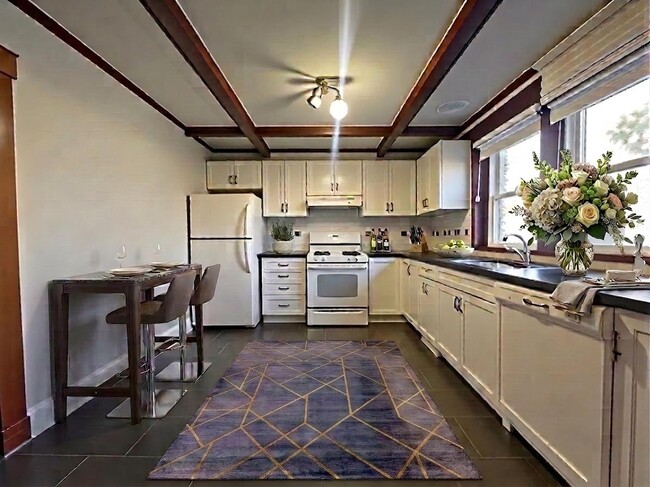 Photo - Stunning 2 Bedroom Garden Terrace Suite! Unit 1