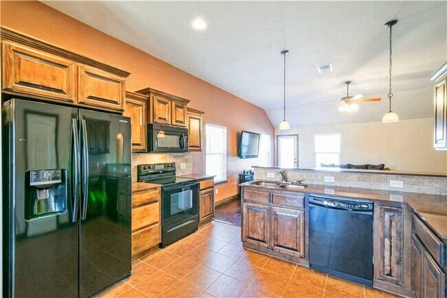 Photo - Coming Soon! Beautiful single family in Yu...