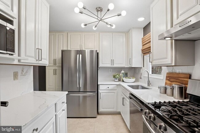 Photo - 5909 Ridge View Dr
