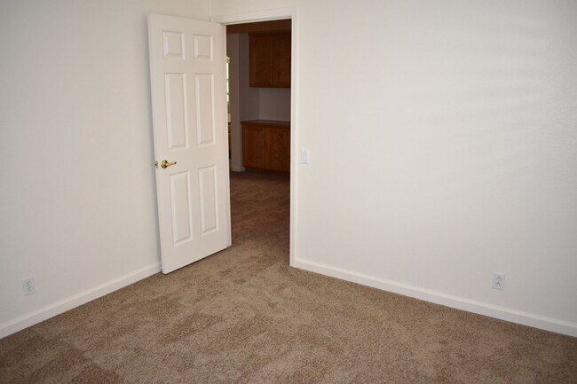 Photo - 469 Anacapa Dr