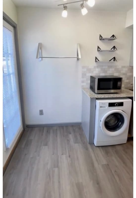 Photo - 109 College St Unit 7