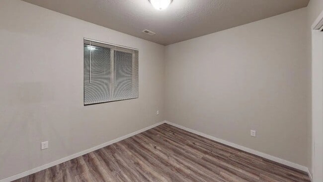 Photo - 3 bedroom 2 bathroom townhome with 1 car garage