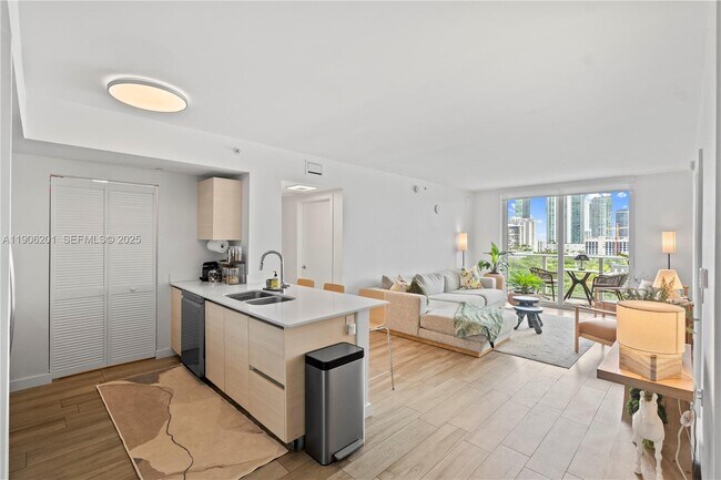 Photo - 4250 Biscayne Blvd Unit 1218