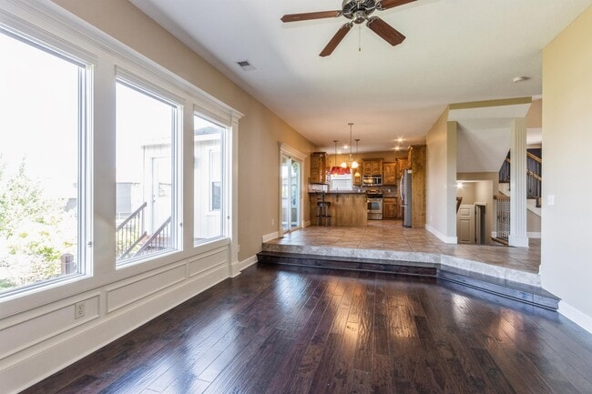Photo - 16514 W 165th Terrace
