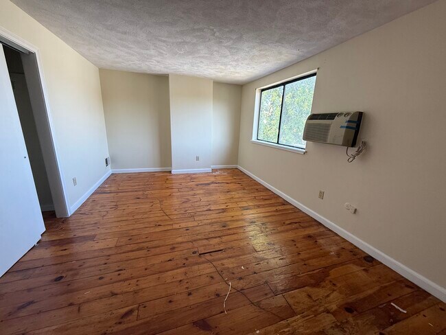 Photo - 5 Islington Ter Unit 2