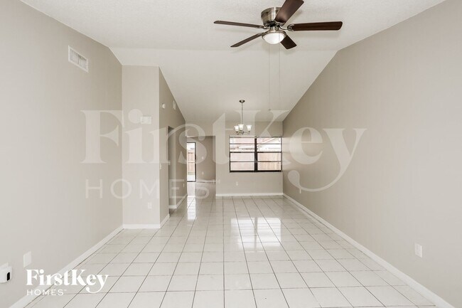 Photo - 4610 SW 143rd Ct W