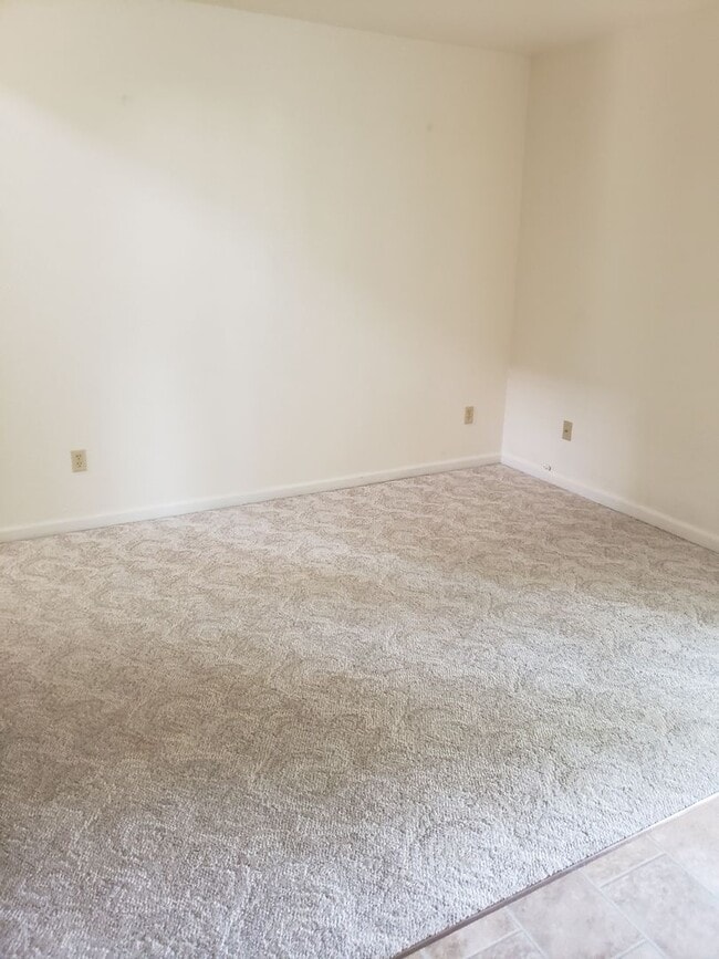Photo - Great 3 bed 2 1/2 bath condo in the Brandy...