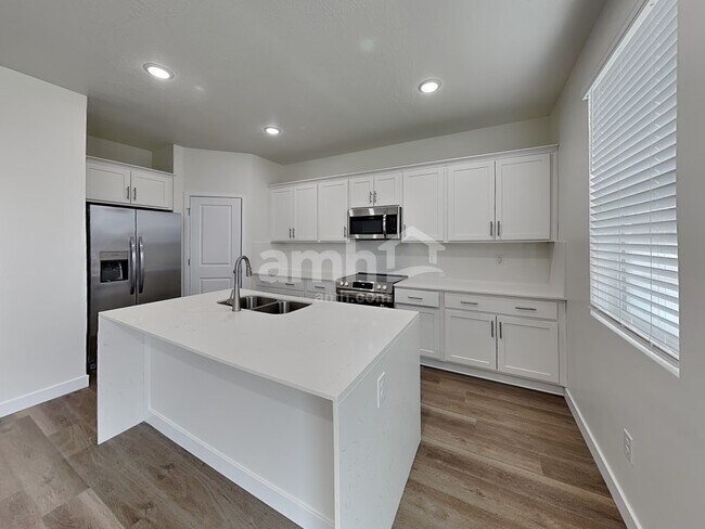 Photo - 1256 W Mahogany St