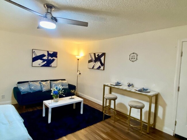 Photo - 3112 Avenue N B Ave Unidad B