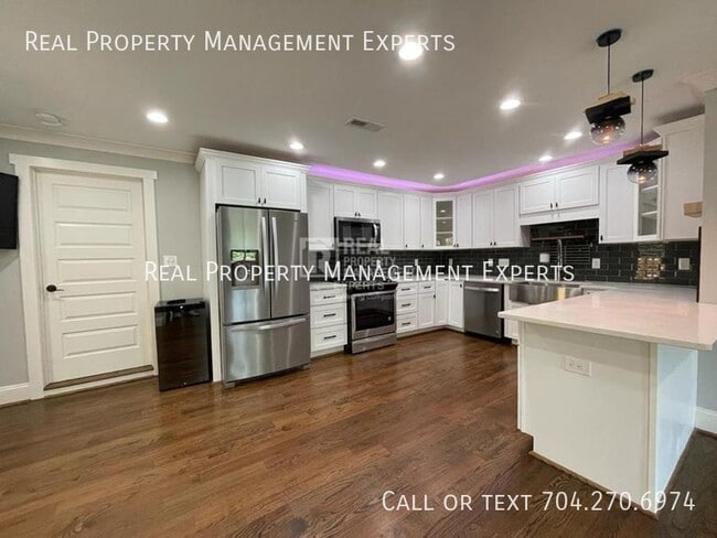 Photo - 2243 Shamrock Dr