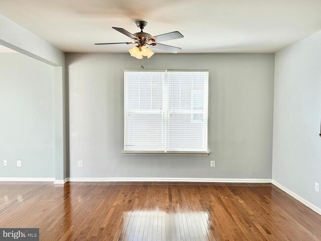 Photo - 7 Coulter Ln