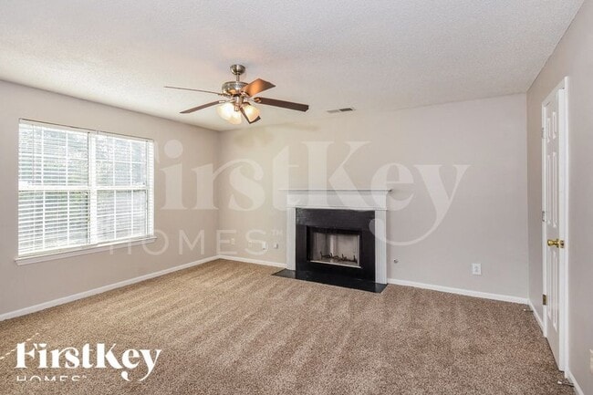 Photo - 2332 Rambling Way