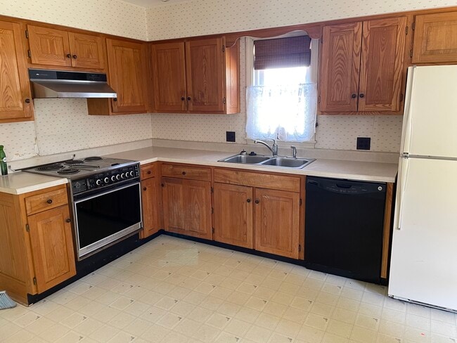 Cocina - 11 Summer St Unidad A