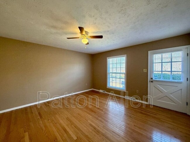 Photo - 12 W Haith Dr