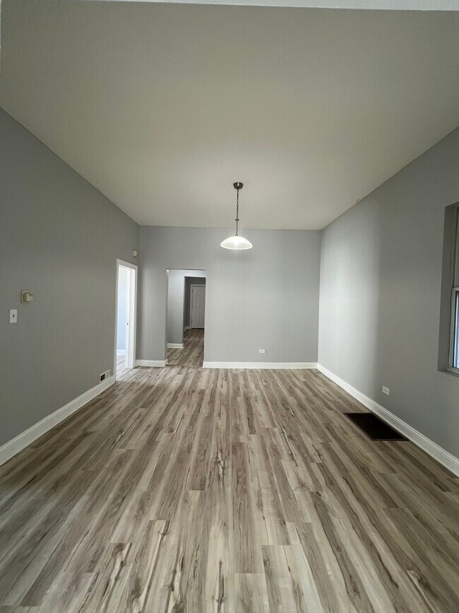 Photo - 7349 S Evans Ave