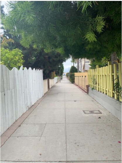 41-47 Thornton Ave