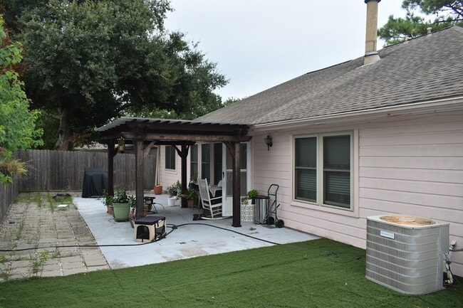 Building Photo - 11507 Stone Bridge Dr