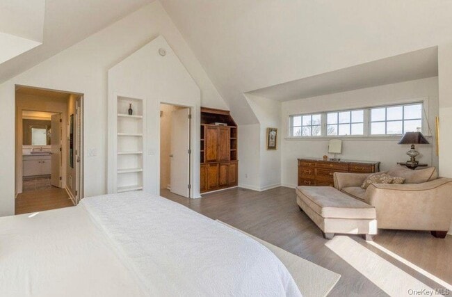 Photo - 582 Hayground Rd