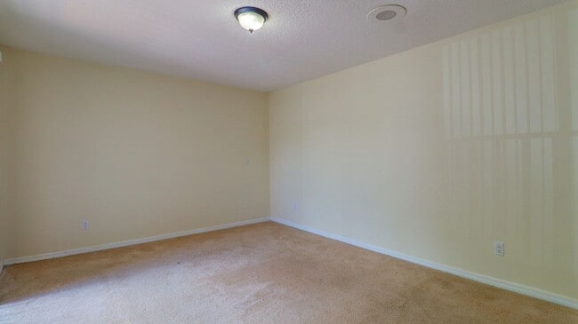 Photo - 15206 W Pond Woods Dr