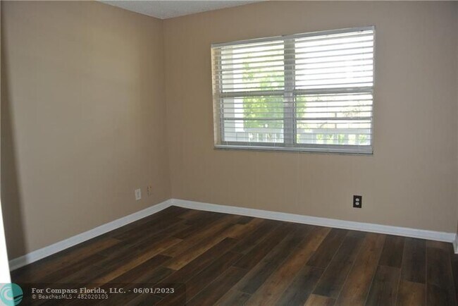 Photo - 8735 Ramblewood Dr