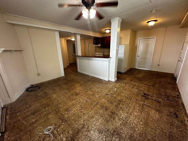 Photo - 2 Bedroom Walkable to Campus Pre-Leasing f...