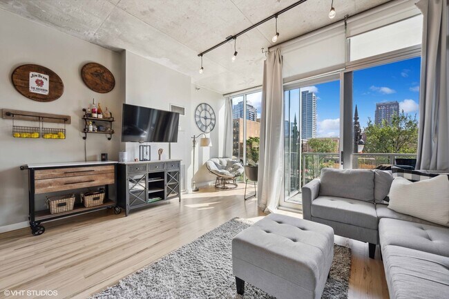 Photo - 1720 S Michigan Ave Unidad 305