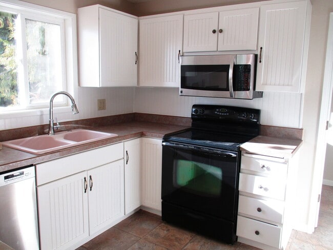 Photo - Wow!! 2 Master Suites