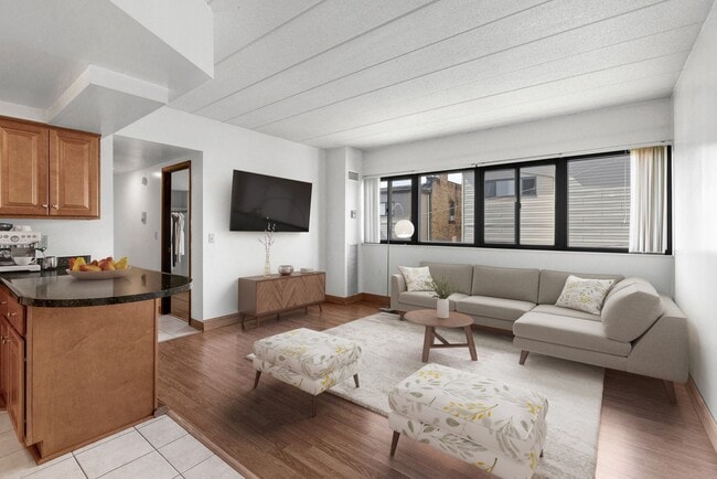 Photo - Bates Hill Apartments