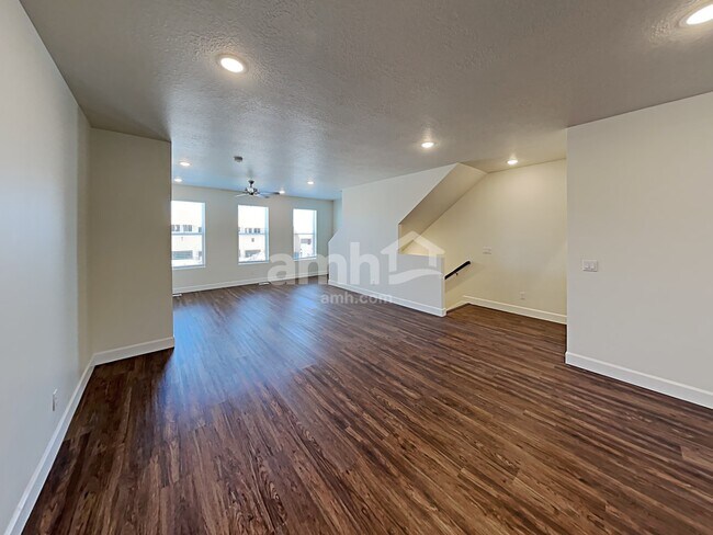 Photo - 11092 S Blue Byu Dr