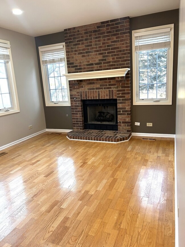 Photo - 1227 S Parkside Dr