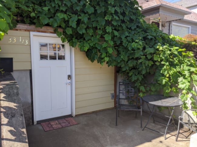 Building Photo - 33 SE 55th Ave Rental