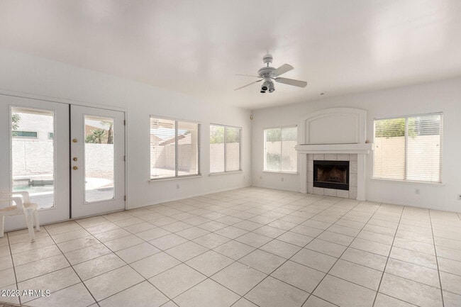 Photo - 6442 W Victoria Ln